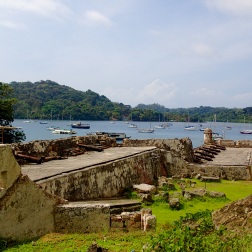 The three forts of Portobelo Bay form part of the defence system built by the Spanish Crown to protect transatlantic trade.